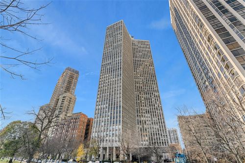 2626 N Lakeview Unit 4111, Chicago, IL 60614