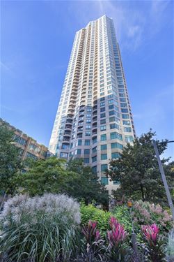 400 N La Salle Unit 4507, Chicago, IL 60654