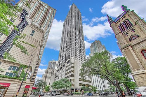 30 E Huron Unit 2101, Chicago, IL 60611