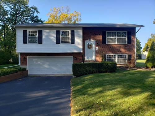 857 Casa Solana, Wheaton, IL 60189