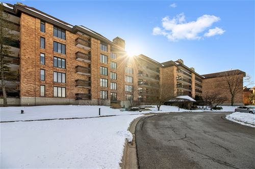 3801 Mission Hills Unit 508, Northbrook, IL 60062