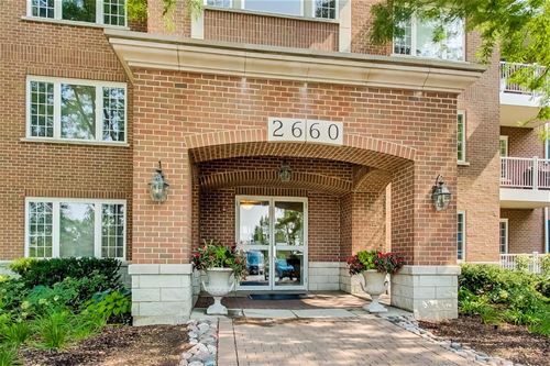 2660 Summit Unit 107, Glenview, IL 60025