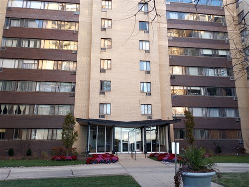 6300 N Sheridan Unit 215, Chicago, IL 60660