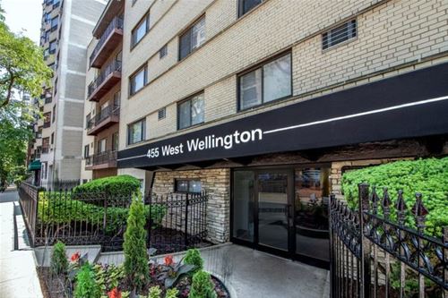 455 W Wellington Unit 251, Chicago, IL 60657