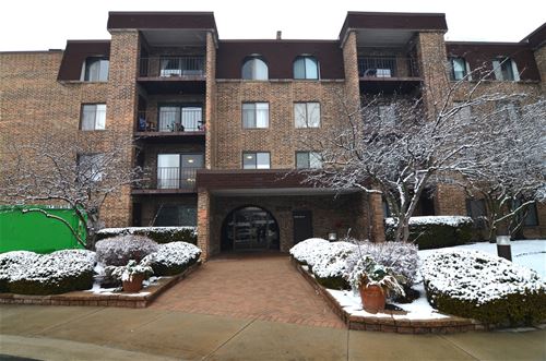 2100 Valencia Unit 309B, Northbrook, IL 60062