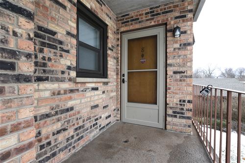 2610 Oakton Unit 8W, Park Ridge, IL 60068