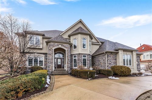 2323 Fawn Lake, Naperville, IL 60564