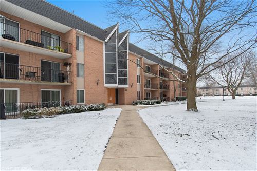 1052 N Mill Unit 208, Naperville, IL 60563