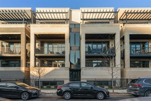 1350 W Walton Unit 3W, Chicago, IL 60642