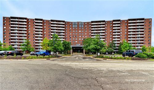 21 Kristin Unit 120, Schaumburg, IL 60195