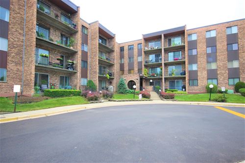 625 W Huntington Commons Unit 101, Mount Prospect, IL 60056