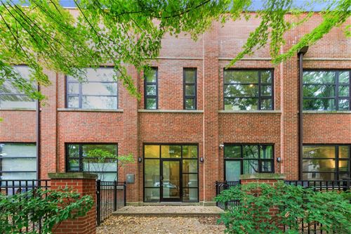 2105 W Concord Unit 5, Chicago, IL 60647