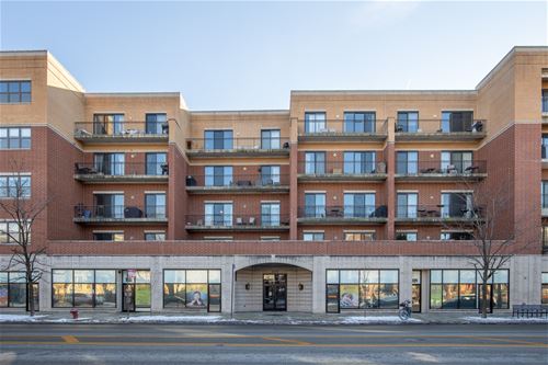 3125 W Fullerton Unit 221, Chicago, IL 60647