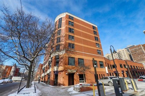 350 W Belden Unit 303, Chicago, IL 60614