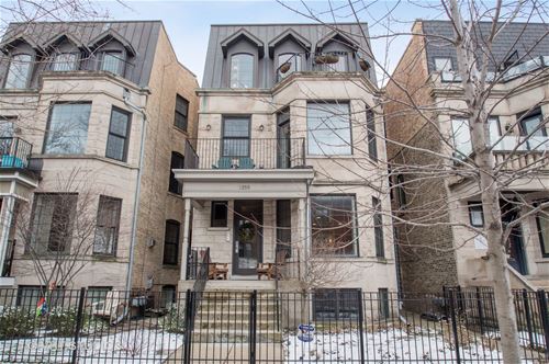 1255 W Addison Unit 2, Chicago, IL 60613