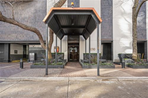 1310 N Ritchie Unit 8A, Chicago, IL 60610