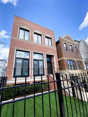 1342 W Melrose, Chicago, IL 60657