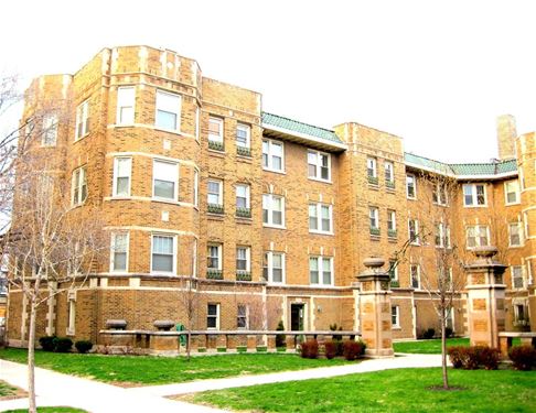 120 S Maple Unit A3, Oak Park, IL 60302