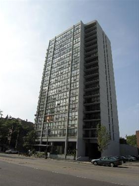 1540 N LaSalle Unit 405, Chicago, IL 60610
