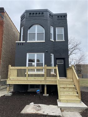 4248 S St Lawrence, Chicago, IL 60653