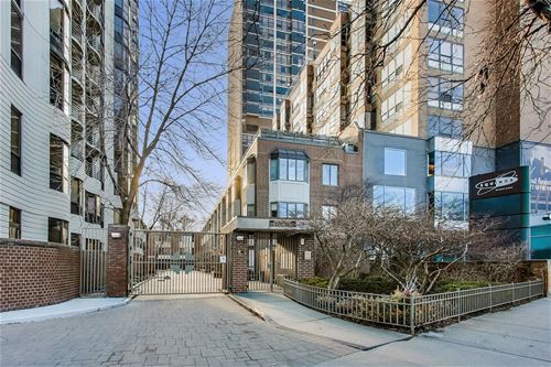 1740 N Clark Unit 1736, Chicago, IL 60614