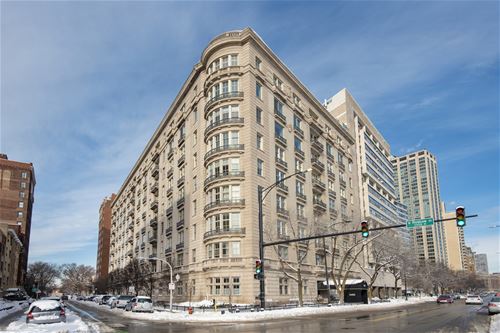 3400 N Lake Shore Unit 2A, Chicago, IL 60657