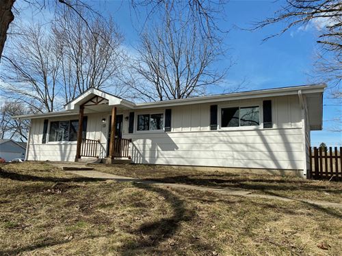 6 Lincoln, Lake In The Hills, IL 60156