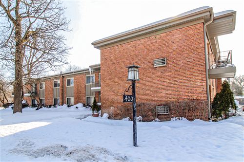 400 Green Bay Unit 203, Glencoe, IL 60022