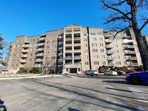 125 Lakeview Unit 310, Bloomingdale, IL 60108