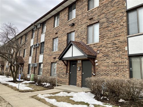 121 Gregory Unit 8, Aurora, IL 60504