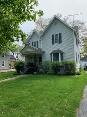 628 E Roosevelt, Dekalb, IL 60115