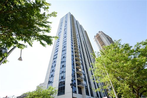 2500 N Lakeview Unit 403, Chicago, IL 60614