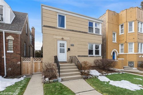 1632 East, Berwyn, IL 60402