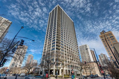 88 W Schiller Unit 2504L, Chicago, IL 60610