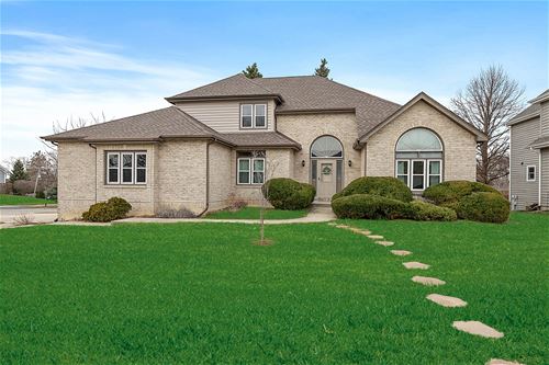 1203 Lindsay, Wheaton, IL 60187