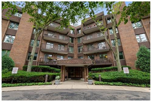 1125 Lake Cook Unit 402, Northbrook, IL 60062