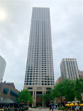 1030 N State Unit 47J, Chicago, IL 60610