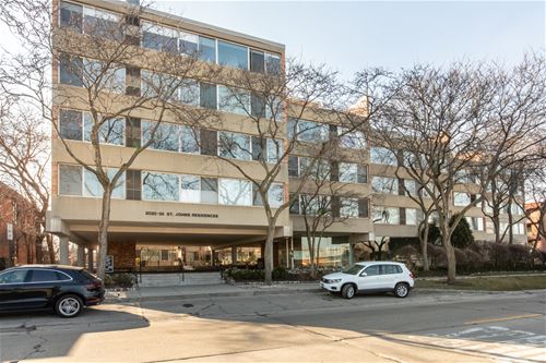 2020 St Johns Unit 104, Highland Park, IL 60035