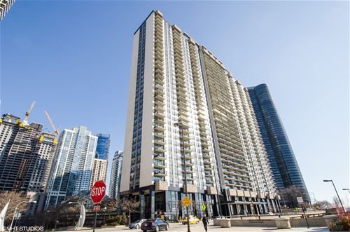 400 E Randolph Unit 2910, Chicago, IL 60601