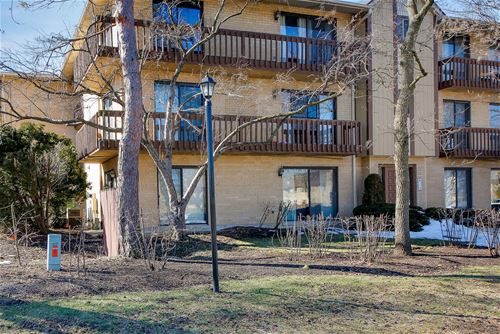 103 Olesen Unit 2C, Naperville, IL 60540