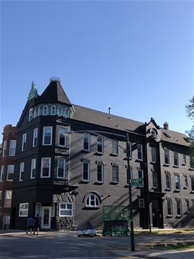 2074 N Leavitt Unit 2F, Chicago, IL 60647