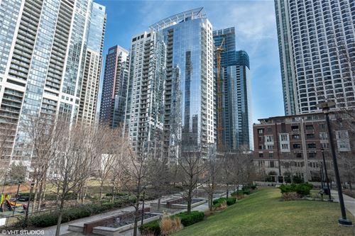 201 N Westshore Unit 2207, Chicago, IL 60601