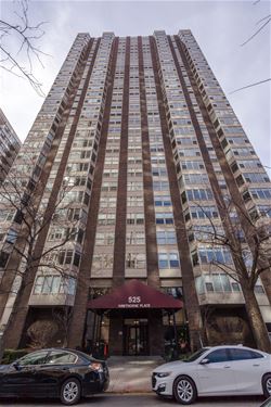 525 W Hawthorne Unit 2601, Chicago, IL 60657