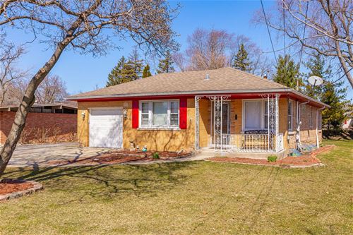 423 Pershing, Wheaton, IL 60189