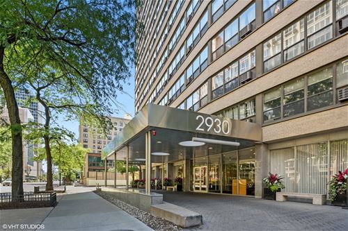 2930 N Sheridan Unit 1007, Chicago, IL 60657