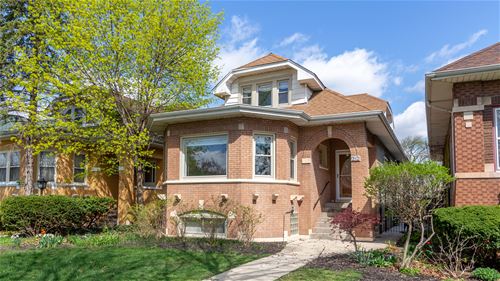 212 Le Moyne, Oak Park, IL 60302