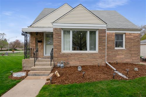 1204 W Northwest, Arlington Heights, IL 60004