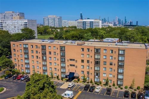 637 E Woodland Park Unit 205, Chicago, IL 60616