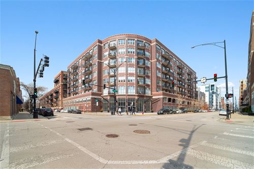 1000 W Adams Unit 809, Chicago, IL 60607