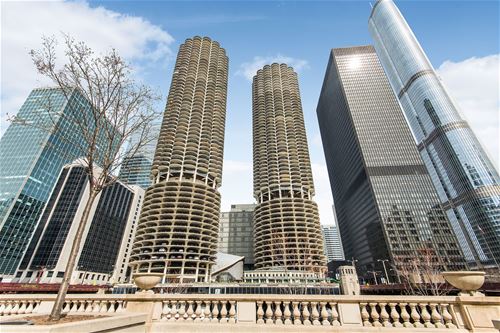 300 N State Unit 4630, Chicago, IL 60654